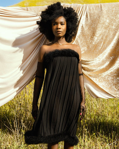 Shop the Eve Fur-Trimmed Strapless Dress by SHOLAYID Shop the Eve Fur-Trimmed Strapless Dress by SHOLAYID